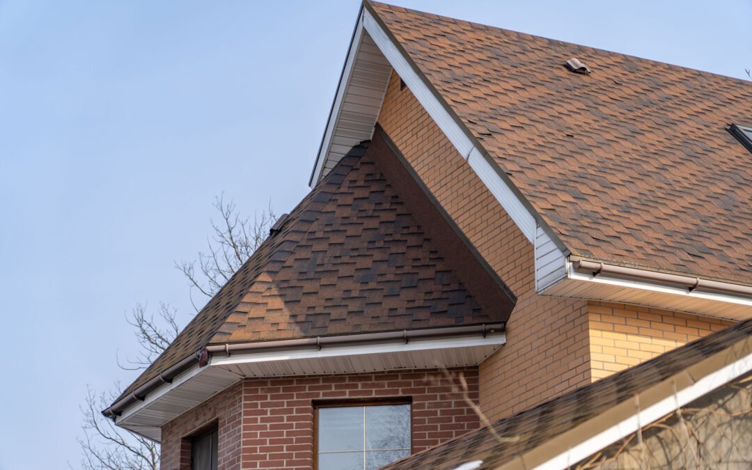Why Professional Roof Maintenance Helps Your Roof Last Longer